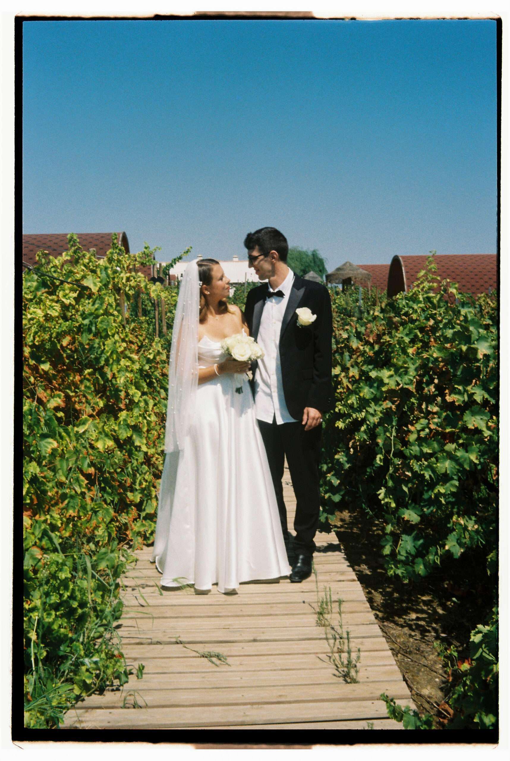 wedding-film-photographer-portugal-35mm-7